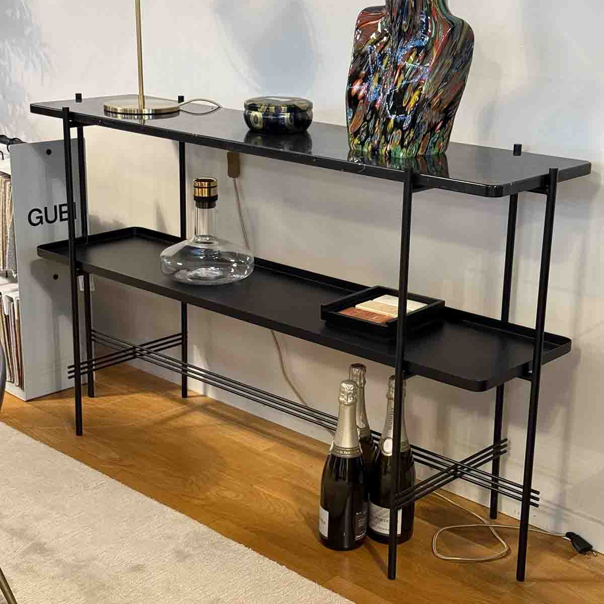 gubi-konsolbord-demo-1 TS Console Konsolbord