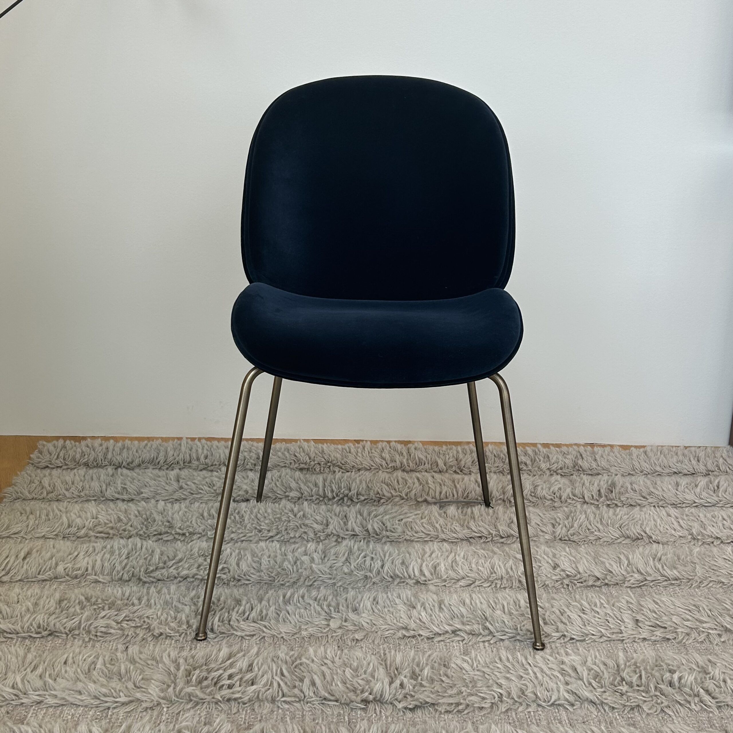 Beetle Dining Chair från Gubi