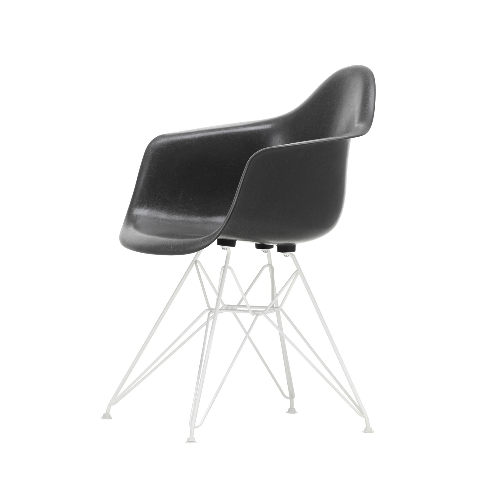 Eames Fiberglass Armchair DAR